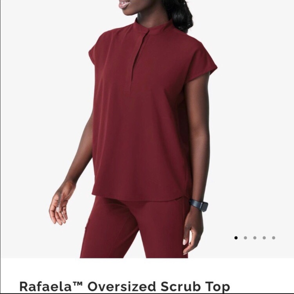 Figs rafaela burgundy scrub top